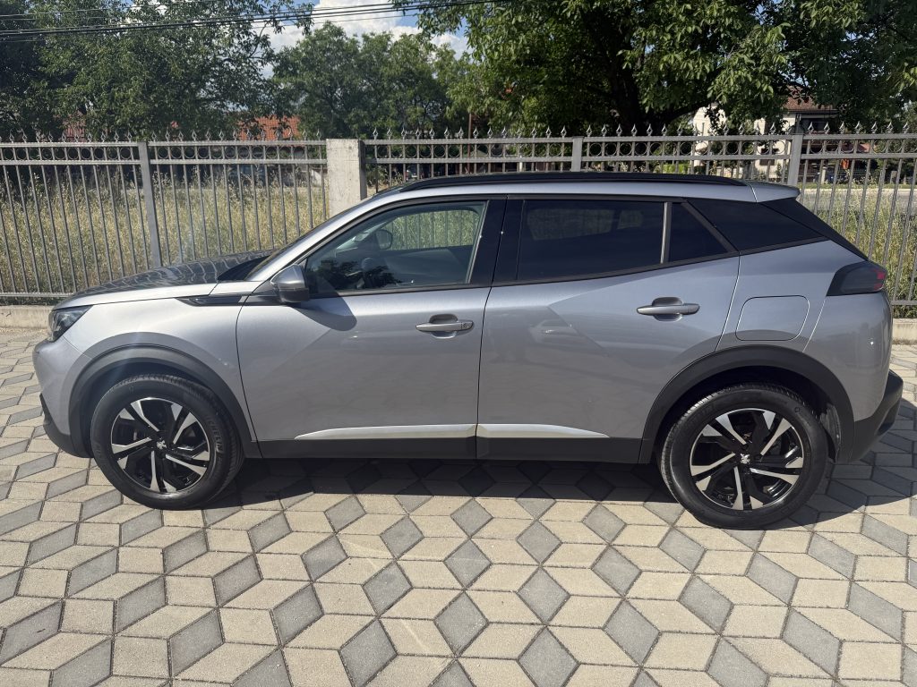 PEUGEOT 2008 1.5 BLUEHDI 100 HP ALLURE 90.000 KM!