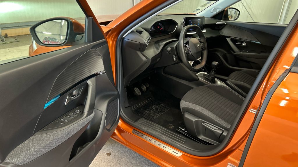PEUGEOT 2008 1.5 BLUEHDI 110 HP STYLE EDITION 2022