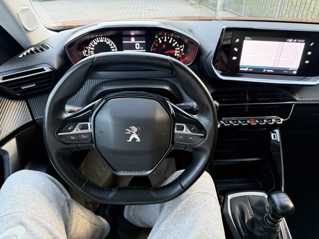 PEUGEOT 2008 1.5 BLUEHDI 110 HP STYLE EDITION 2022