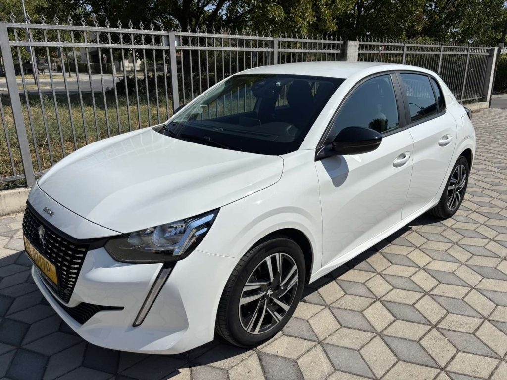 PEUGEOT 208 1.2 TURBO 100 HP ALLURE PACK 2023